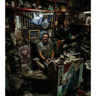 Lucho,-manos-que-devuelven-vida-Lucho-es,-para-mí,-una-metáfora-viviente-del-país-que-habitamos-(2)