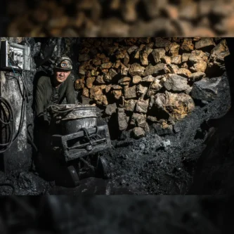 RetratoYiyo es guaquero en Quípama, Boyacá, una región marcada por la extracción de esmeraldas. (2)